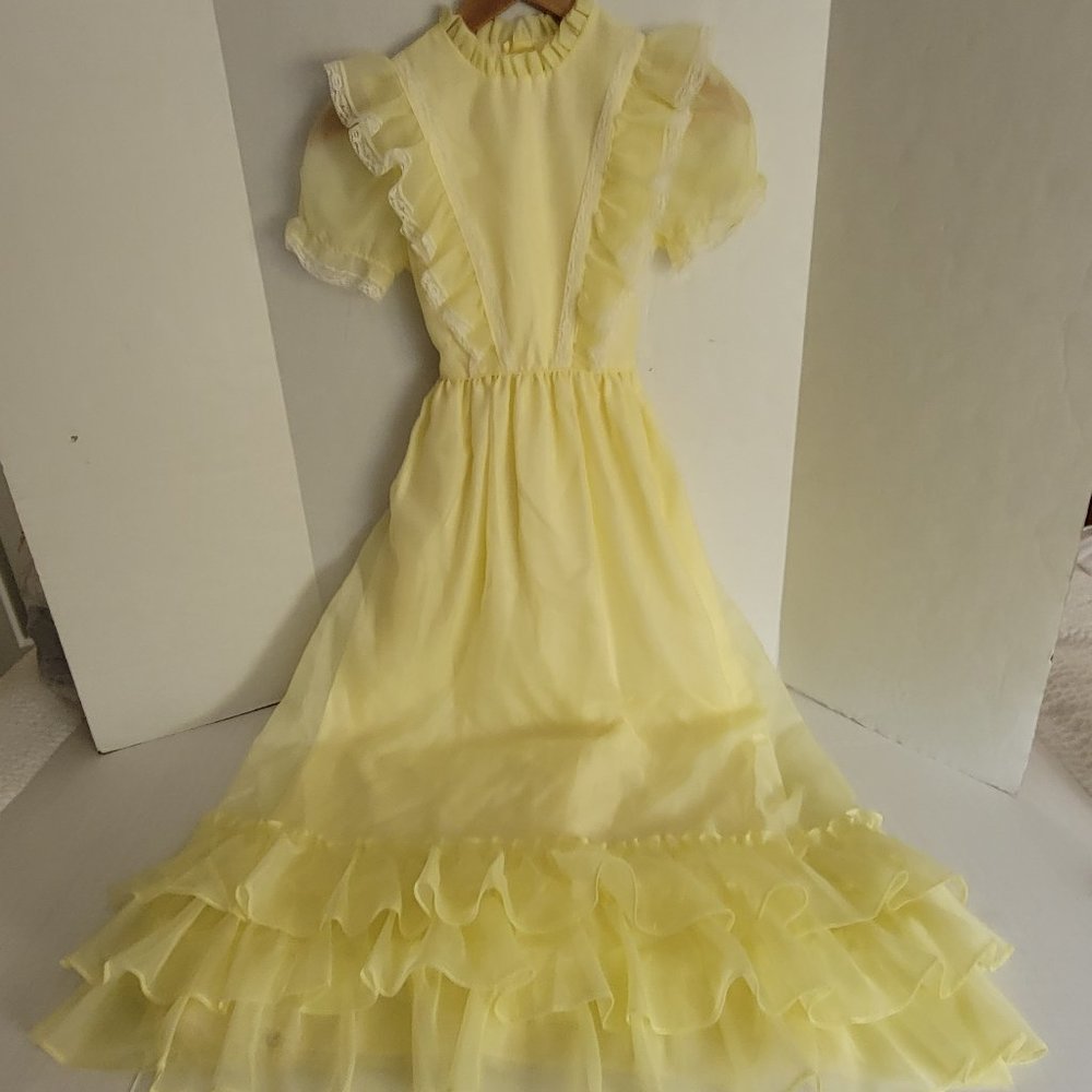 Stunning Yellow Sweet n Sassy Long Ruffle Layered Lace Dress Bow Bell Girls 10